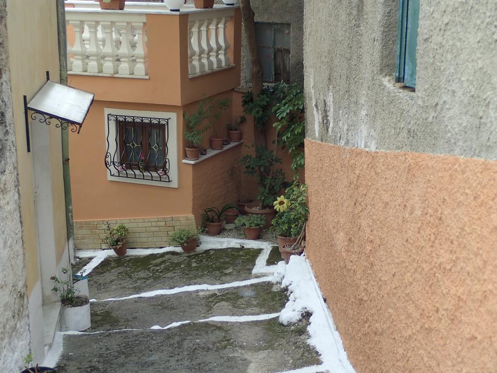 Summer Cottage Sinarades Exterior photo